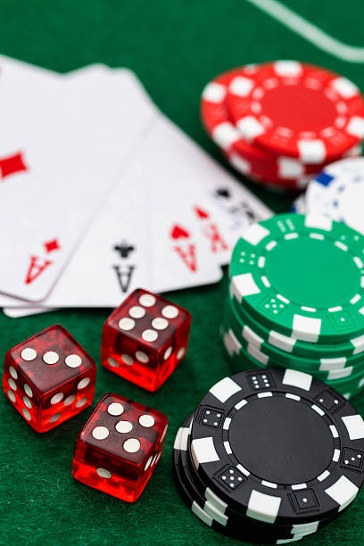 Hot Pot betting interface showing Player, Dealer, and Tie options with stake entry